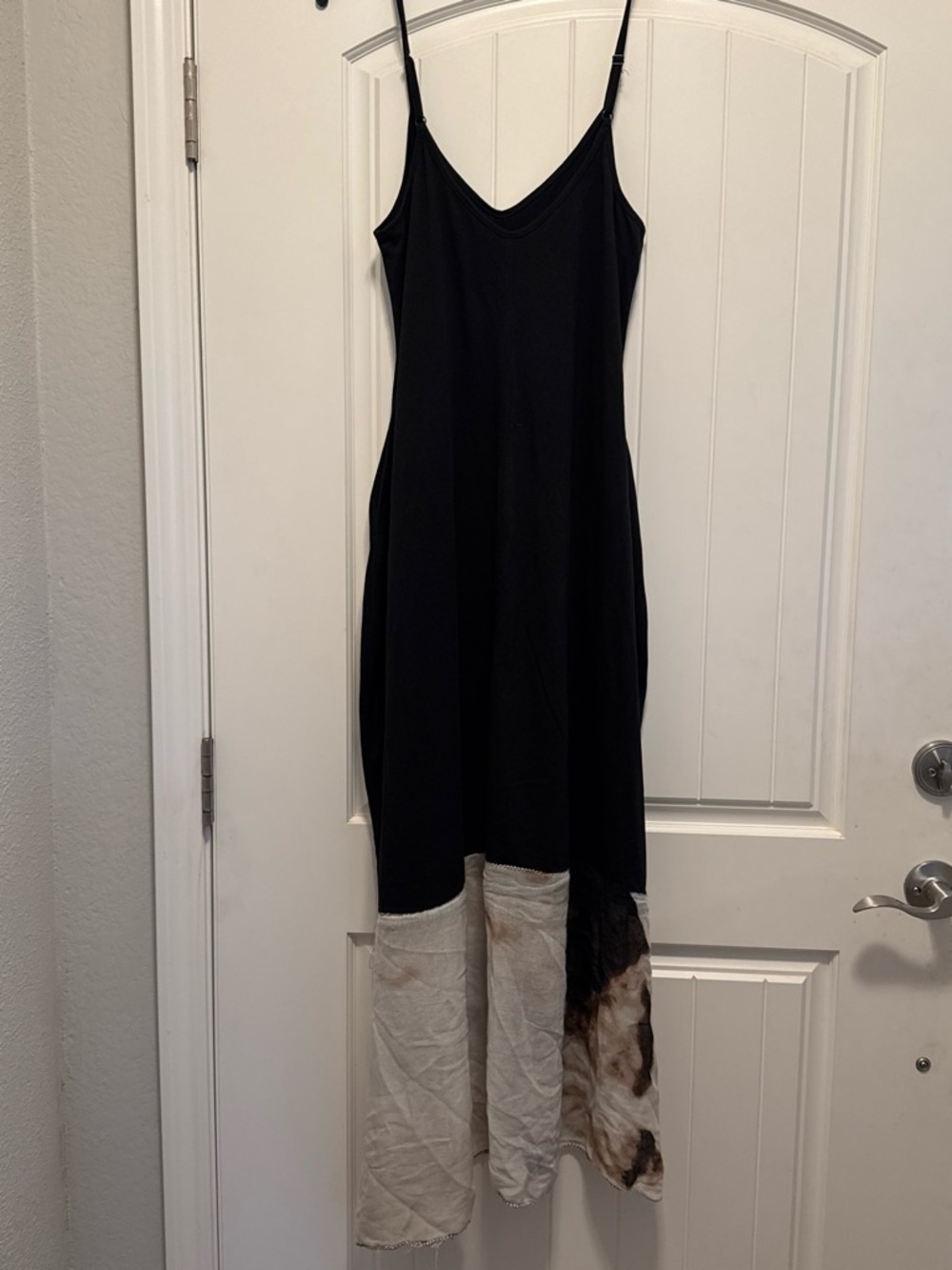 Black V-Neck Tie-Dye Hem Maxi Dress - Picture 2 of 5